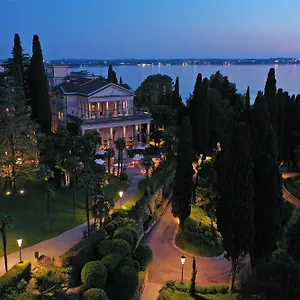 Cortine Palace Relais Chateaux 5* Сирмионе